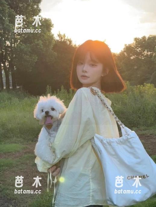 17c吃瓜 17c吃瓜在线替网友们直播那些“日常狗粮”,看得我都快变成吃瓜群众!