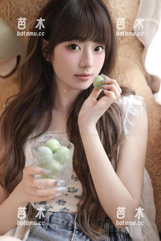 17c吃瓜 17c吃瓜苹果版,上面的人都在急着发瓜,我只想慢慢啃!
