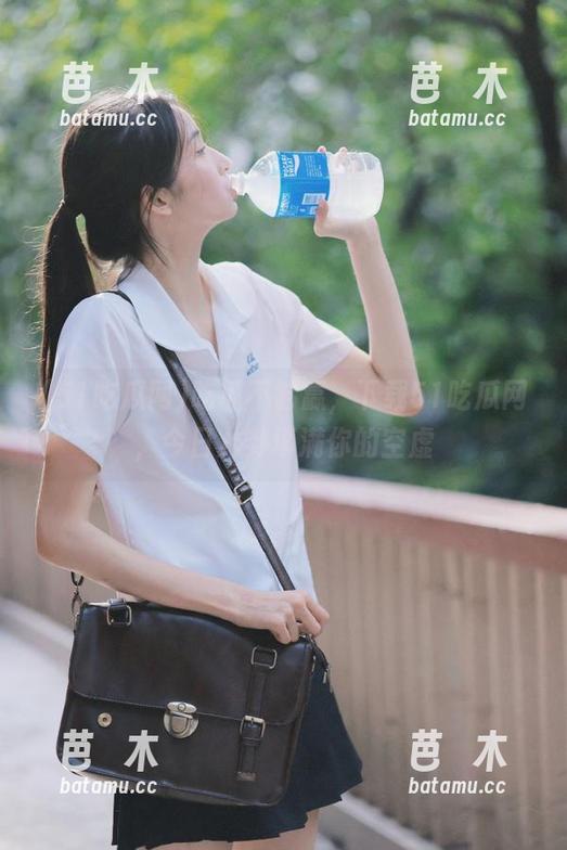 51吃瓜网 吃瓜不够赢,下载51吃瓜网,今日八卦填满你的空虚