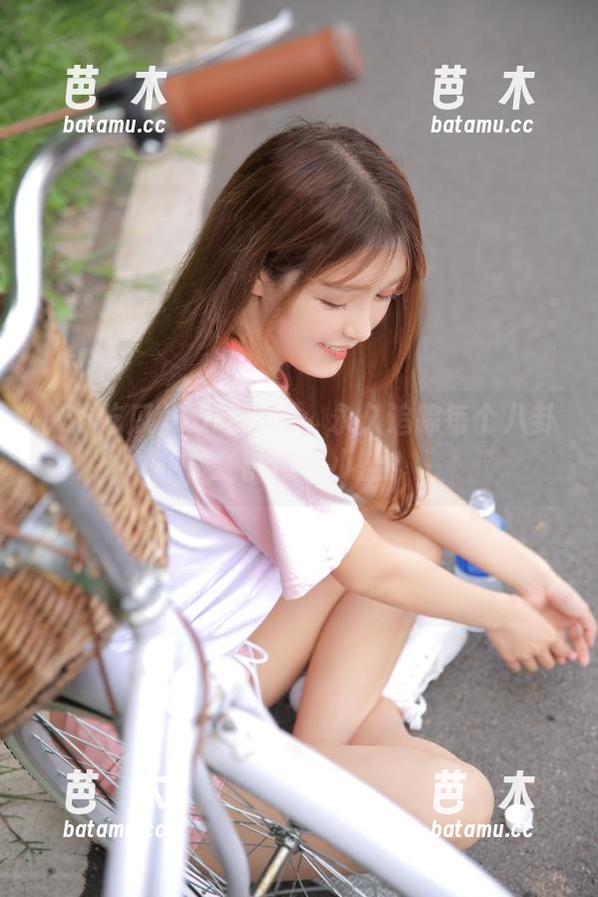 66吃瓜 66吃瓜网:永久追踪每个八卦,还能撒点小盐?