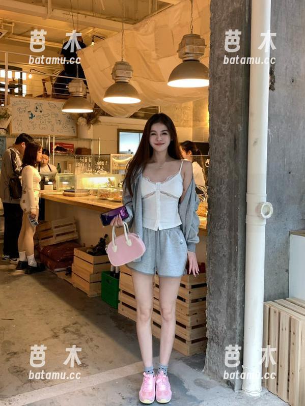 718吃瓜 在718吃瓜的地址流浪几小时,究竟是我迷失了,还是它要我待住?
