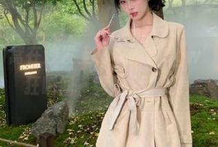 窝在沙发上,收藏‘cgw’上的疯狂瞬间,真是个享受!