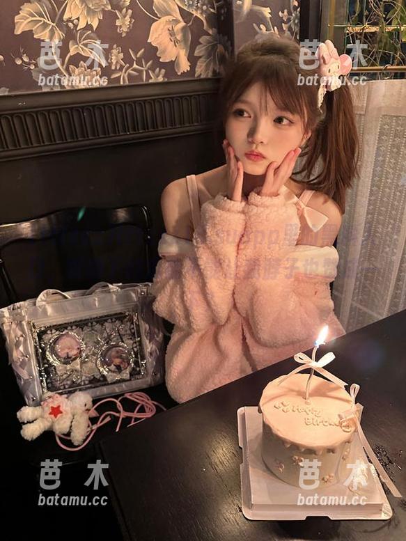 tttzzz tttzzz18.suapp里的黑料入口,吃得下的瓜能不能让我脖子也赞成一下?