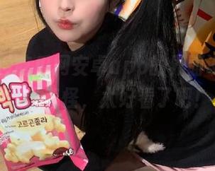 吃瓜网安卓app的界面设计怎么这么奇怪，太好看了吧！