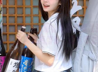 吃瓜网的观看体验就像发掘宝藏，黑料的乐趣纸短情长，简直不想停。
