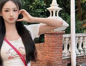 下载“国产黑料”,竟然让我怀疑人生,捧着手机也不过如此吗?