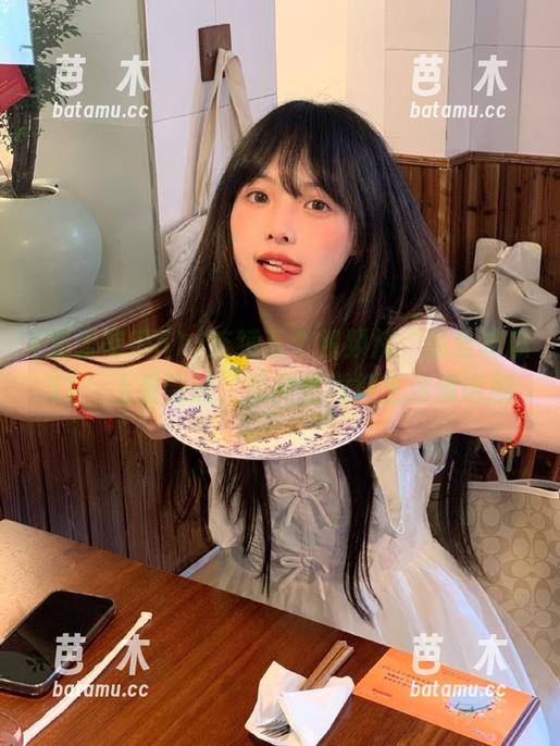 我爱吃瓜51 连续五个视频从“我爱吃瓜51”上看到的,我突然觉得生活像话剧