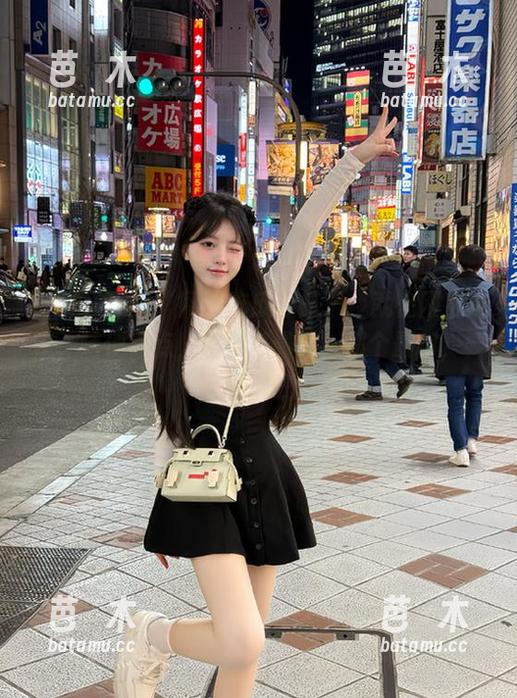 网曝吃瓜 “网曝吃瓜导航”:就在网上走走,随便点点,哪个瓜最酸,哪个最甜,要不要试试?