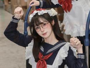 在“黑料不打烊”里在线速递,热点谁来买单?