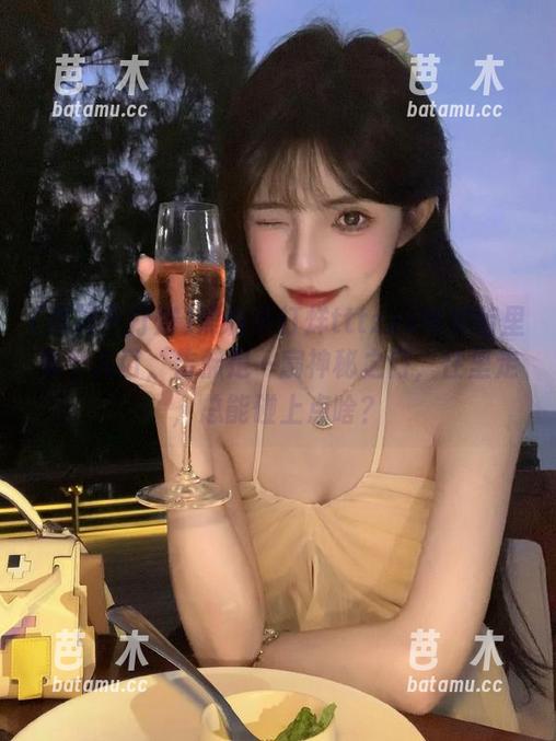 黑料不打烊 黑料不打烊tttzzz苹果版里有个入口,仿佛是一扇神秘之门,往里走,总能碰上点啥?