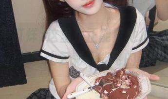 这里是正能量地址,你信“黑料不打烊”比云彩都能飞的土味广告?