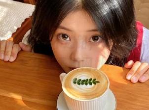 转发不迷路，来“黑料吃瓜”分享最新网址！