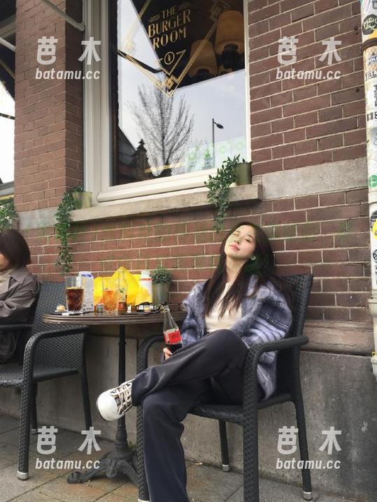 黑料社的传送门就在你眼前，错过今日瓜我可怜你哦！