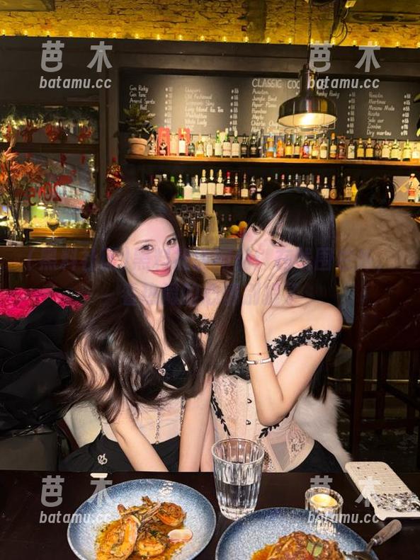 黑料社区 黑料社区网站:在线围栏外,看热闹的心情别提了